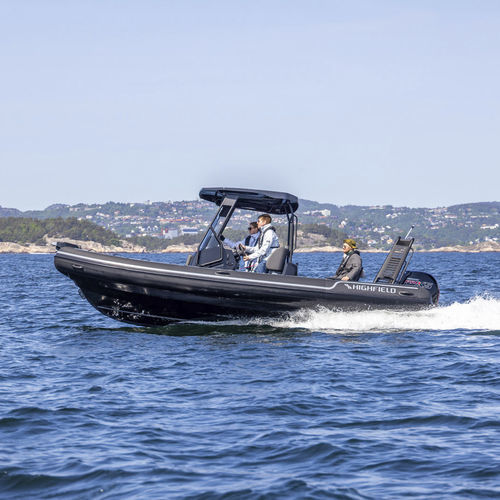 Надувная лодка c подвесным мотором - SP 660 - HIGHFIELD BOATS - полужесткая / с центральной консолью / открытая