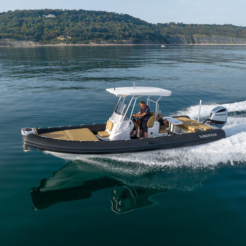 Надувная лодка c подвесным мотором - SP 800 - HIGHFIELD BOATS - открытая / с центральной консолью / спортивная