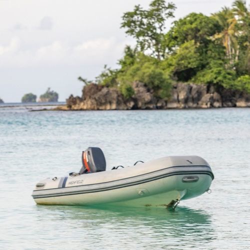 Надувная лодка c подвесным мотором - Ultralite 290 - HIGHFIELD BOATS - полужесткая / открытая / из алюминия