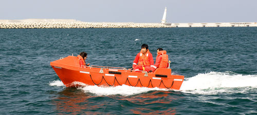 Профессиональный катер спасательное судно - HDR420 / HDR475 / HDR570 - Hyundai Lifeboats Co., Ltd.  - c подвесным мотором