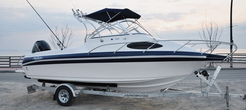 Рыболовно-прогулочный катер c подвесным мотором - 543F / 602F / 675F - Hyundai Lifeboats Co., Ltd.  - рыболовно-прогулочный / макс. 7 человек / макс. 8 человек