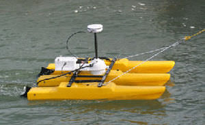 Морской беспилотник с кабелем - RIVERBOAT ST - The Oceanscience Group - мини-тримаран