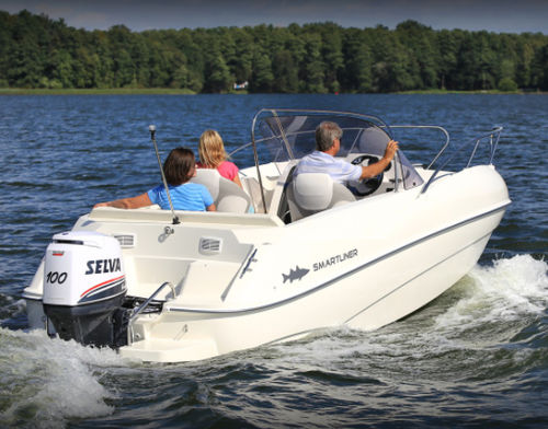 Моторная лодка с каютой c подвесным мотором - SUNBREEZE 226 - SMARTLINER - открытая / с двойной консолью / из стекловолокна