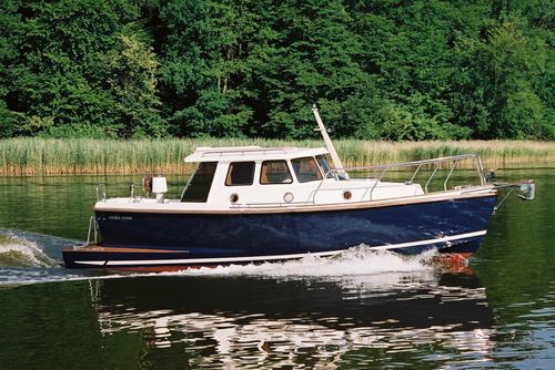 Рыболовно-прогулочный катер с внутренним мотором - 700MSD - HABER YACHTS Sp. z o.o.  - дизельный / с рулевой рубкой / макс. 5 человек