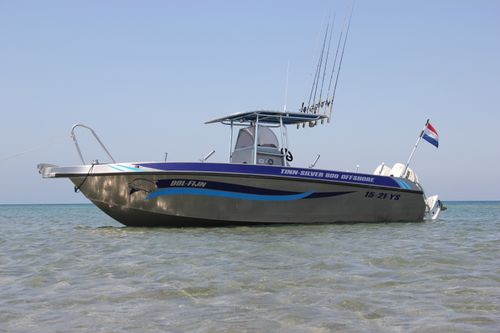 Открытый катер c подвесным мотором - 800 Offshore - Tinn-Silver aluminium boats - двухмоторный / с центральной консолью / оффшорный