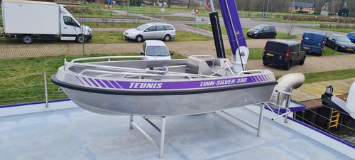 Ботик c подвесным мотором - 390 (DCI-Approved) - Tinn-Silver aluminium boats - открытый / с центральной консолью / из алюминия