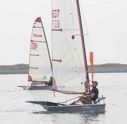 Одиночный швертбот - Blaze  - Hartley Boats - для регаты