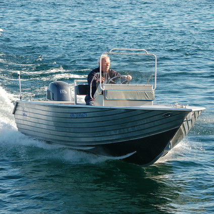 Открытый катер c подвесным мотором - MANITOU 17' - Henley Boats™ - с боковой консолью / с двойной консолью / с центральной консолью