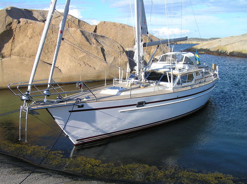 Круизный парусник - Regina 38     - Regina Yachts - с центральным кокпитом