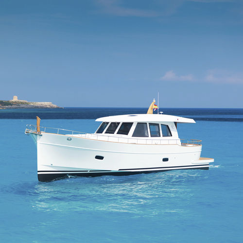 Традиционная моторная яхта - MENORQUÍN 54 HT - Sasga Yachts - лобстер / с закрытым кокпитом / 4 каюты