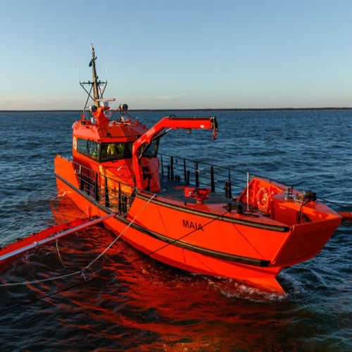 Профессиональный катер судно для сбора нефтяных разливов - MAIA - Baltic Workboats AS - с внутренним мотором / из алюминия