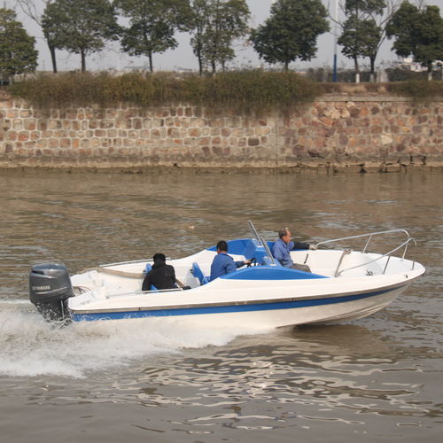 Ботик c подвесным мотором - YB-600 - Changzhou Youbang Boat Co., Ltd. - открытый / с двойной консолью / боурайдер