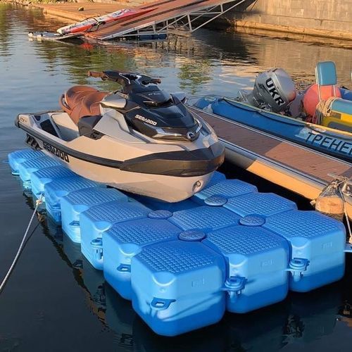 Плавучий док - V-Dock - Plasti-Co Ltd - модульный / для причаливания / для водного мотоцикла