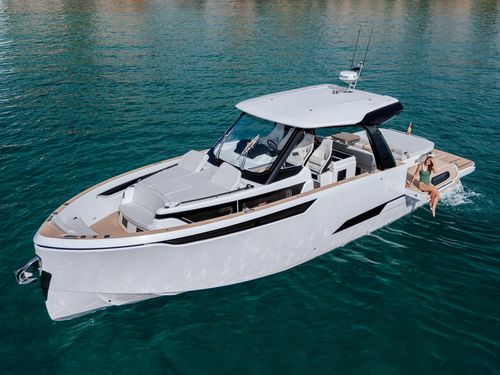 Быстроходный катер с внутренним мотором - 43 ST - Level Exclusive Yachts S.L - двухмоторный / открытый / с центральной консолью
