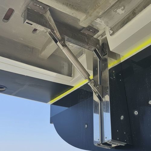 Лифт для шлюпок - Lifter-930 - Compass Marine - установленный на яхте / по индивидуальным замерам
