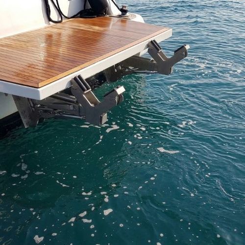 Подъемник для гидроцикла для водных мотоциклов - Compass Rise - Compass Marine - установленный на катере / гидравлический