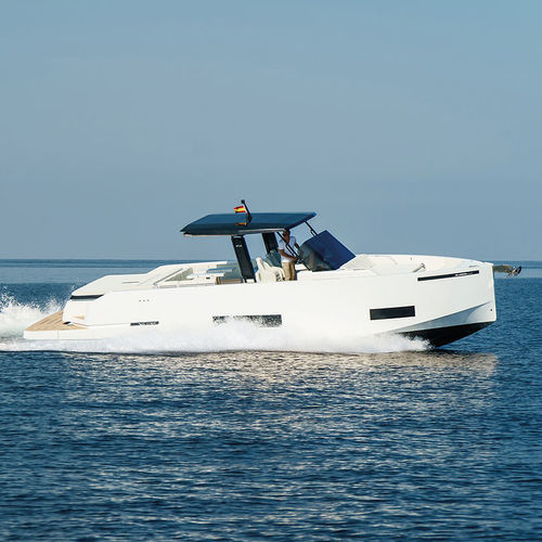 Быстроходный катер с внутренним мотором - D42 - De Antonio Yachts - трехмоторный / открытый / с центральной консолью
