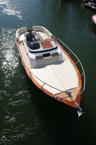 Открытый катер с внутренним мотором - G27 Cabin - Girbau Boats - дизельный / корпус полуглиссирующего типа / круизный