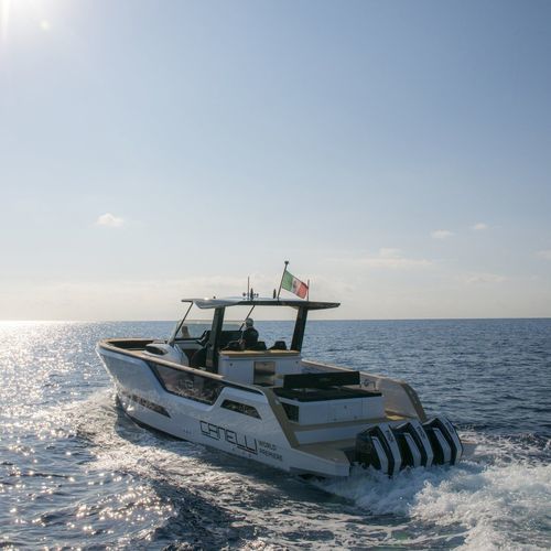 Быстроходный катер c подвесным мотором - 43 - Canelli Yachts s.r.l. - трехмоторный / открытый / POD IPS
