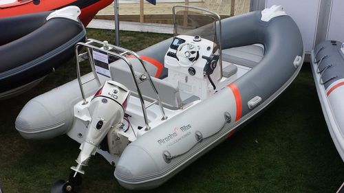 Надувная лодка c подвесным мотором - Piranha P450 Ocean - Piranha Ribs Ltd - RIB / с центральной консолью / кормовая дуга