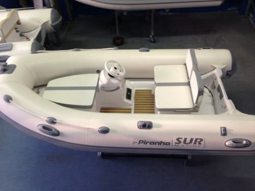 Надувная лодка c подвесным мотором - Luxury 300  - Piranha Ribs Ltd - полужесткая / с боковой консолью