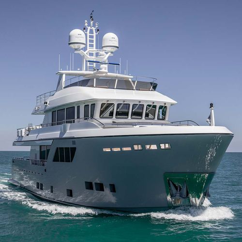 Круизная супер-яхта - GALEGO - Cantiere Delle Marche - с приподнятой рулевой рубкой / 5 кают