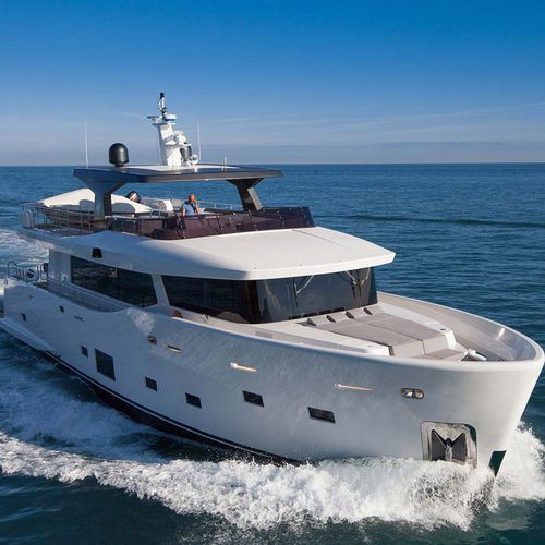 Круизная моторная яхта - NOGA - Cantiere Delle Marche - с флайбриджем