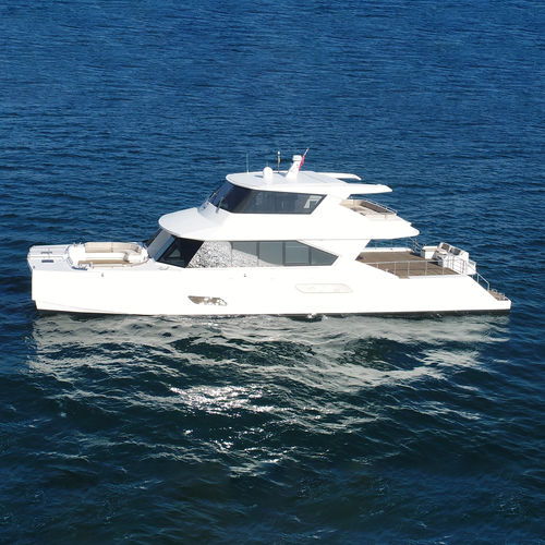 Профессиональный катер пассажирское судно - 3000 - 2500 VIP - ARESA SHIPYARD - катамаран / с внутренним мотором / стеклопластик