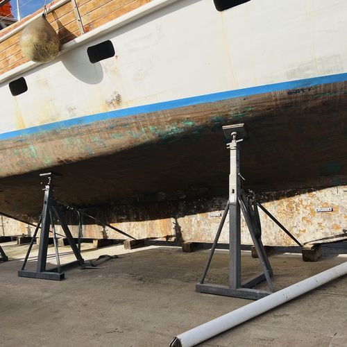 Стапели для моторного катера - CIF Ton.20 o Ton. 30 o Ton. 50 h. 8/12 - Naval Tecno Sud - для парусника / неподвижная наклонная опора