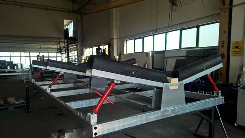 Стапели для моторного катера - SET EXPO Ton.5 o Ton.10 o Ton.15 - Naval Tecno Sud - регулируемый / для тяжелых грузов / для киля