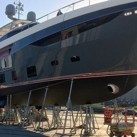 Стапели для катера - TAR2T+CIF - Naval Tecno Sud - регулируемый / для киля