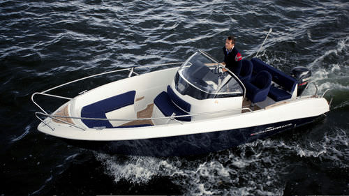 Прогулочный катер c подвесным мотором - 630 Open  - Admiral Boats S.A. - макс. 8 человек / солнечная ванна