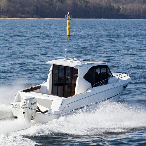 Прогулочный катер с каютой c подвесным мотором - 750 - Galia Boats - хардтоп / с рулевой рубкой / для спортивной рыбалки