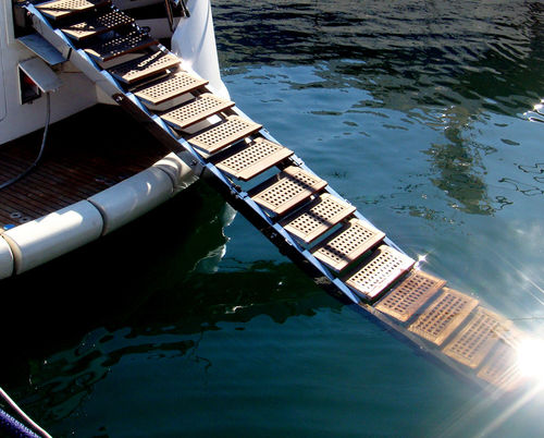 Мосток для суперъяхты - APOLLON 4SL SPECIAL FOLDING - NV | SuperYacht Accessories - выдвижной / складной / с дистанционным управлением