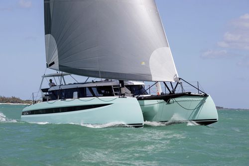 Парусная яхта из карбона - 50 - HH CATAMARANS - катамаран / круизно-гоночная / 3 каюты