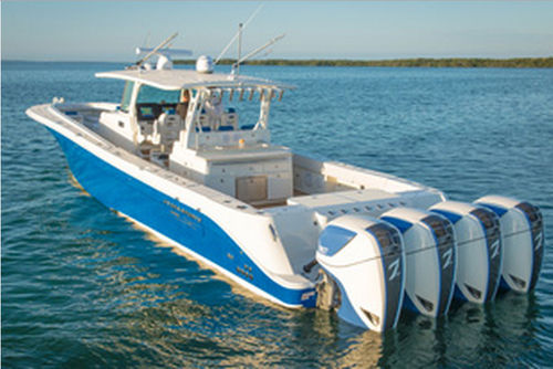 Открытый катер c подвесным мотором - 5300 Sueños - HydraSports Custom Boats - четырехмоторный / оффшорный / с кабиной