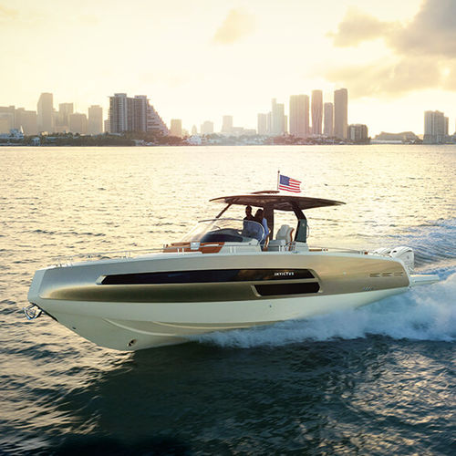 Быстроходный катер c подвесным мотором - GT370S - Invictus Yacht - двухмоторный / открытый / с поворотно-откидной колонкой