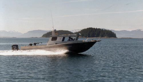Рыболовно-прогулочный катер c подвесным мотором - AT 850 - ALUTEC BOATS - рыболовно-прогулочный