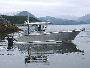 Открытый катер c подвесным мотором - OSB 8,56 - ALUTEC BOATS - с закрытым кокпитом / для спортивной рыбалки / Т-образная верхняя часть
