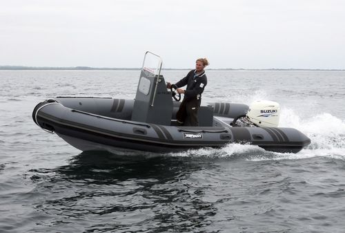 Профессиональный катер катер для дайвинга - AD-55	 - TarponPro - профессиональное рыболовное судно / c подвесным мотором / надувная лодка с полужестким корпусом