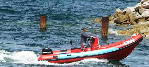 Надувная лодка c подвесным мотором - 580 - Fareast Boats - RIB / с центральной консолью / из стекловолокна