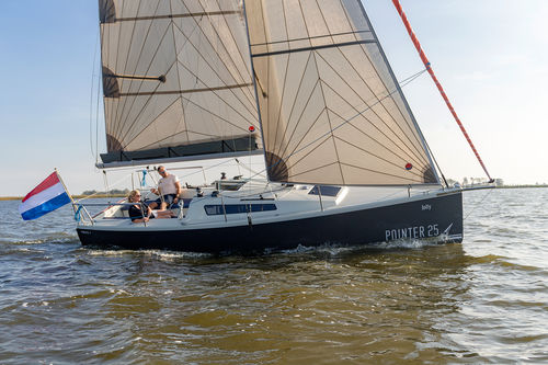 Круизный парусник - 25 - Pointer Yachts - с кабиной / 4 спальных места / бушприт