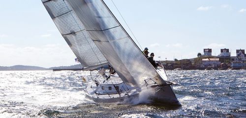Круизно-гоночный парусник - Diva 35 - Fabola Yachts - 2 каюты / 3 каюты / с центральным кокпитом