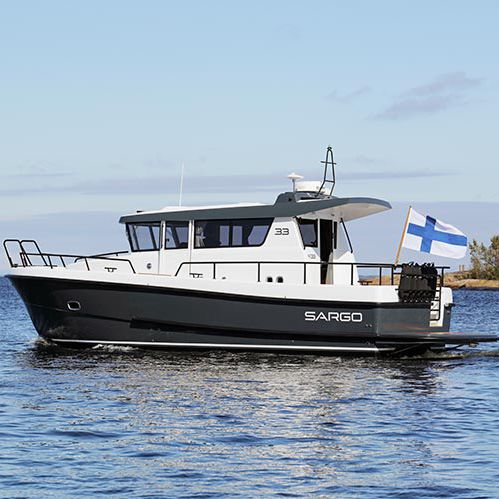 Быстроходный катер с внутренним мотором - 33 - SARGO BOATS / Sarins Batar Oy Ab - двухмоторный / хардтоп / оффшорный