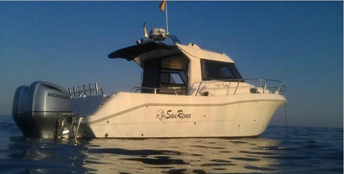 Быстроходный катер c подвесным мотором - 900 Fisher Pro - San Remo Boats - двухмоторный / хардтоп / 4 спальных места