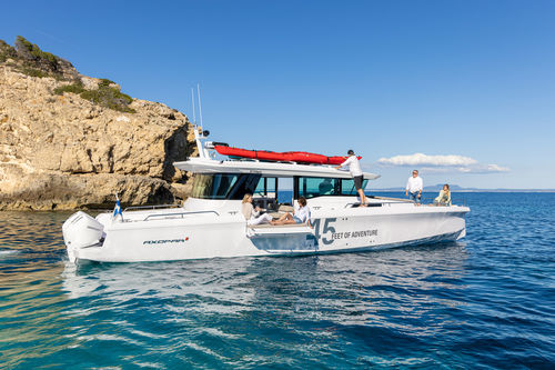 Быстроходный катер c подвесным мотором - 45 - Axopar Boats Oy - хардтоп / быстрый / для досуга