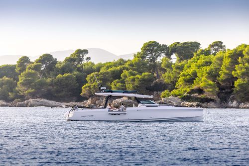 Быстроходный катер c подвесным мотором - Axopar 45 Sun Top - Axopar Boats Oy - двухмоторный / трехмоторный / с откидным верхом