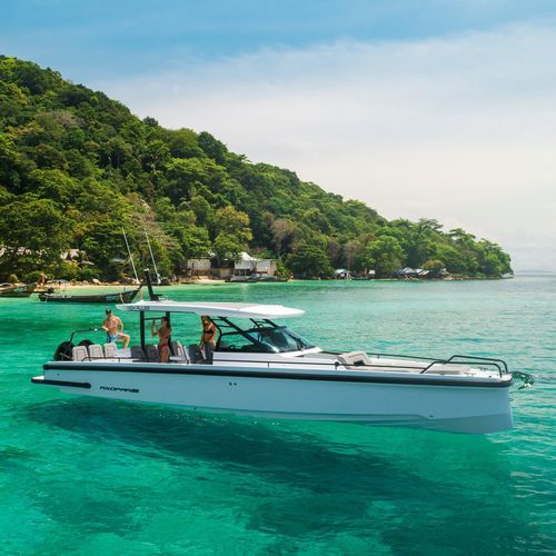Открытый катер c подвесным мотором - 37 Sun Top - Axopar Boats Oy - двухмоторный / с откидным верхом / с центральной консолью