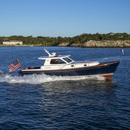 Быстроходный катер с внутренним мотором - COMMUTER 40 - Reliant Yachts - дизельный / двухмоторный / хардтоп