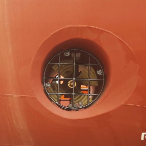 Носовое подруливающее устройство - BWT/E - YMV CRANE AND WINCH SYSTEMS - кормовое / туннельное / для профессионального катера